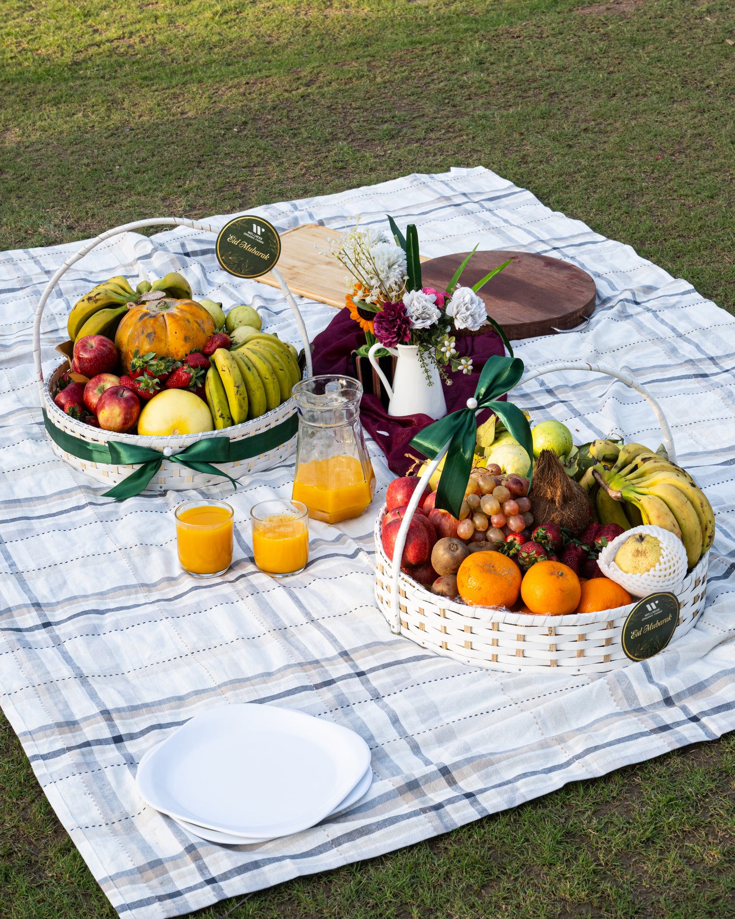 Premium Eid Basket For Your Loved Ones (ONLY PRE BOOKING )
